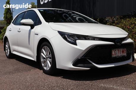White 2023 Toyota Corolla Hatchback Ascent Sport + Convenience Pk