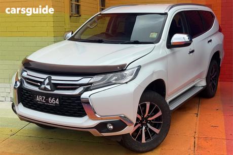 White 2017 Mitsubishi Pajero Sport Wagon Gls (4X4) 7 Seat