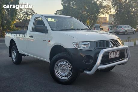 White 2007 Mitsubishi Triton Cab Chassis Gl