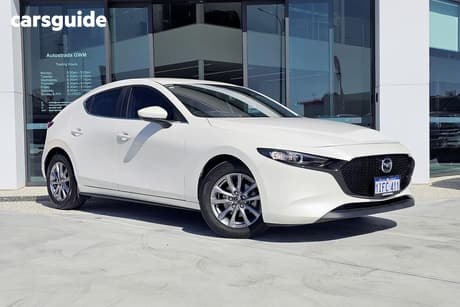 White 2021 Mazda 3 Hatchback G20 Pure
