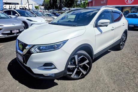White 2017 Nissan Qashqai Wagon N-Tec