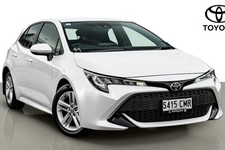 White 2021 Toyota Corolla Hatchback Ascent Sport