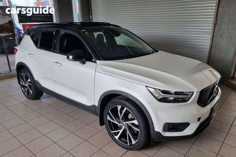 White 2021 Volvo XC40 Wagon Recharge Phev (Fwd)