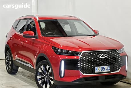 Red 2025 Chery Tiggo 4 Wagon Ultimate
