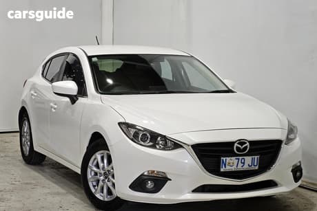 White 2015 Mazda 3 Hatchback Maxx