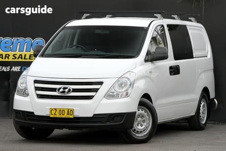 White 2017 Hyundai Iload Commercial TQ3-V SERIES II