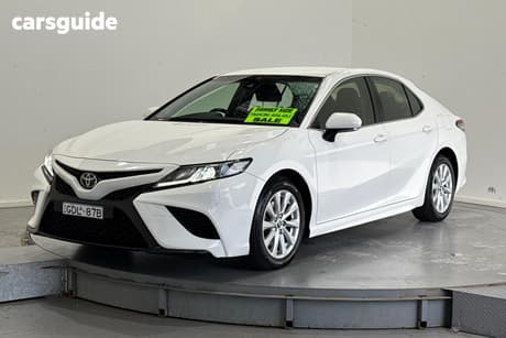 White 2019 Toyota Camry Sedan Ascent Sport