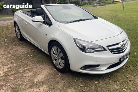 White 2015 Holden Cascada Convertible