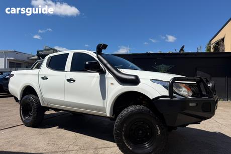 White 2017 Mitsubishi Triton Dual Cab Utility Glx Plus (4X4)