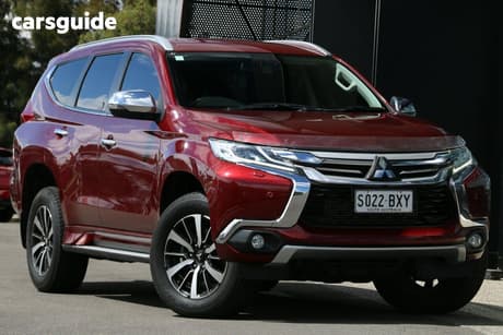 Red 2018 Mitsubishi Pajero Sport Wagon Exceed (4X4) 7 Seat