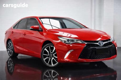 Red 2016 Toyota Camry Sedan Atara Sx