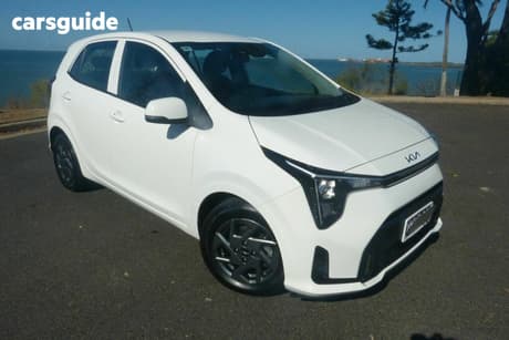 White 2024 Kia Picanto Hatchback Sport (Pe2)