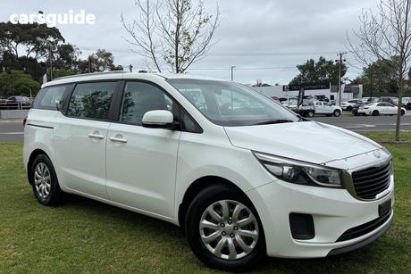 White 2018 Kia Carnival Wagon S