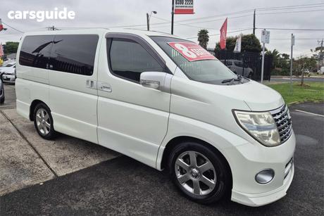 2005 Nissan Elgrand Wagon