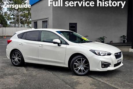 White 2017 Subaru Impreza Hatchback 2.0L (Awd)