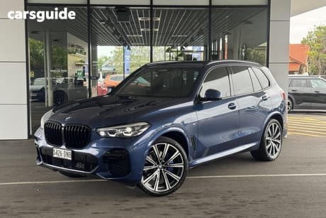 Blue 2022 BMW X5 Wagon Xdrive30D