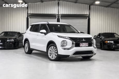 White 2023 Mitsubishi Outlander Wagon Ls 7 Seat (2Wd)