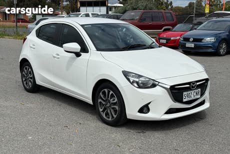 White 2014 Mazda 2 Hatchback Genki