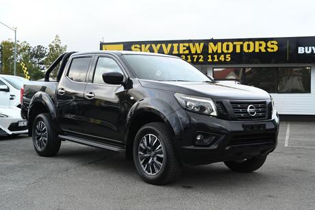 Black 2020 Nissan Navara Dual Cab Pick-up St (4X4)
