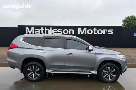 Grey 2017 Mitsubishi Pajero Sport Wagon Exceed (4X4) 7 Seat