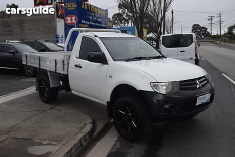White 2014 Mitsubishi Triton Cab Chassis Gl