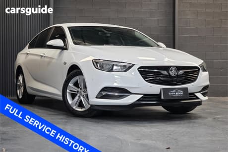 White 2018 Holden Commodore Sportswagon Lt