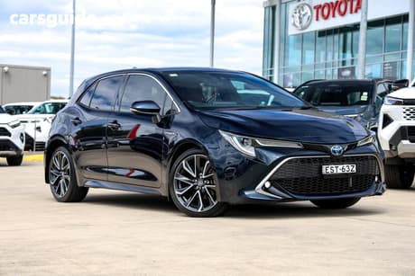 Black 2022 Toyota Corolla Hatchback Zr Hybrid