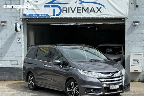 Grey 2016 Honda Odyssey Wagon Vti-L