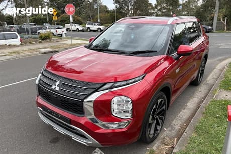 Red 2023 Mitsubishi Outlander Wagon Phev Exceed 5+2 Seat (Awd)