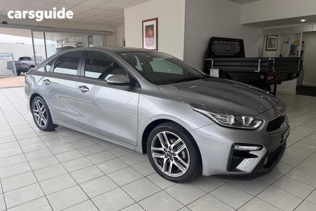 Grey 2018 Kia Cerato Sedan Sport