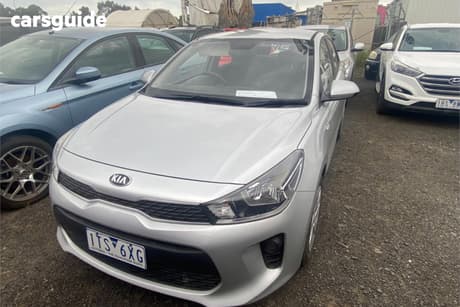 Silver 2018 Kia RIO Hatchback S