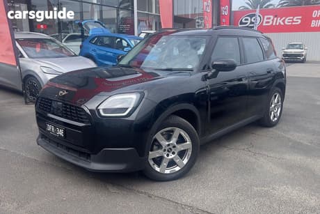 Black 2024 Mini Countryman Wagon C Core (Mhev)