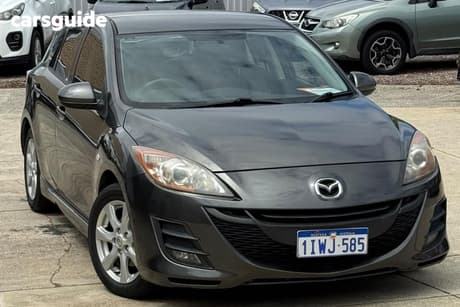 Grey 2011 Mazda 3 Hatchback Maxx Sport