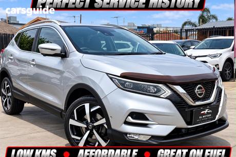 Silver 2019 Nissan Qashqai Wagon St