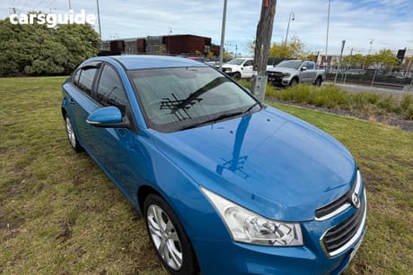 Blue 2015 Holden Cruze Sedan Equipe