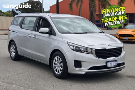 Silver 2017 Kia Carnival Wagon S