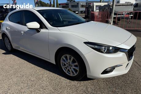 White 2016 Mazda 3 Hatchback Touring