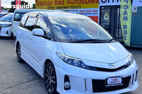 White 2013 Toyota Estima Wagon Aeras