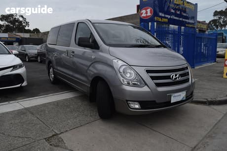 Grey 2016 Hyundai Imax Wagon