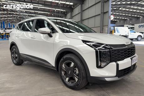 White 2025 Kia Sportage Wagon S (Fwd)