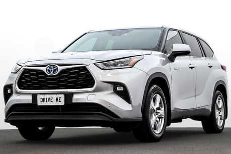 Silver 2023 Toyota Kluger Wagon Gx Hybrid Awd