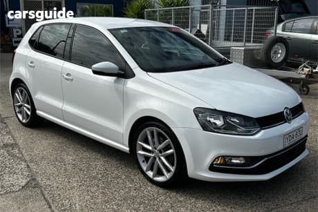 White 2016 Volkswagen Polo Hatchback 81 Tsi Comfortline
