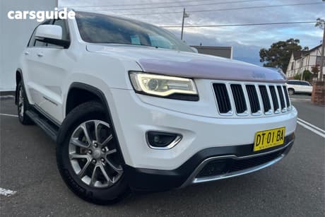 White 2014 Jeep Grand Cherokee Wagon Laredo (4X4)