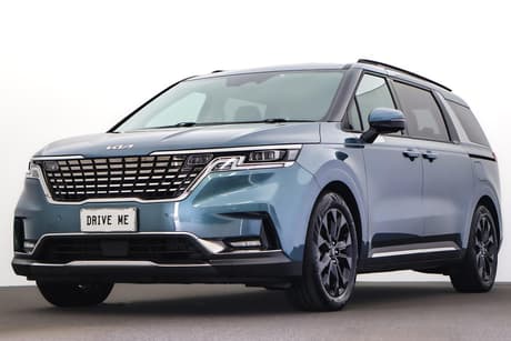 Blue 2022 Kia Carnival Wagon Platinum