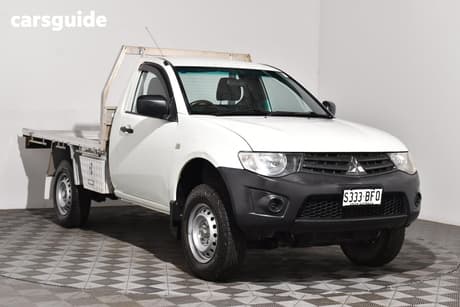 White 2014 Mitsubishi Triton Cab Chassis Gl