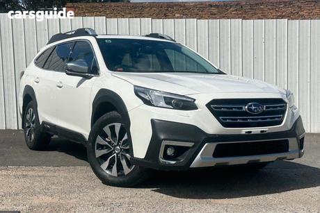 White 2023 Subaru Outback Wagon Awd Touring