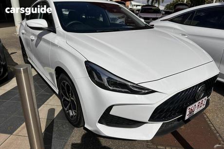 White 2023 MG MG5 Sedan Vibe
