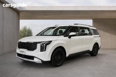 White 2024 Kia Carnival Wagon S
