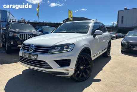 White 2016 Volkswagen Touareg Wagon V6 Tdi