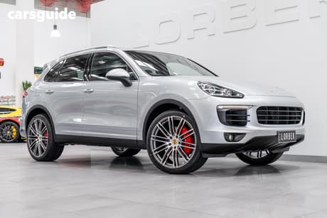 Silver 2015 Porsche Cayenne Wagon Diesel